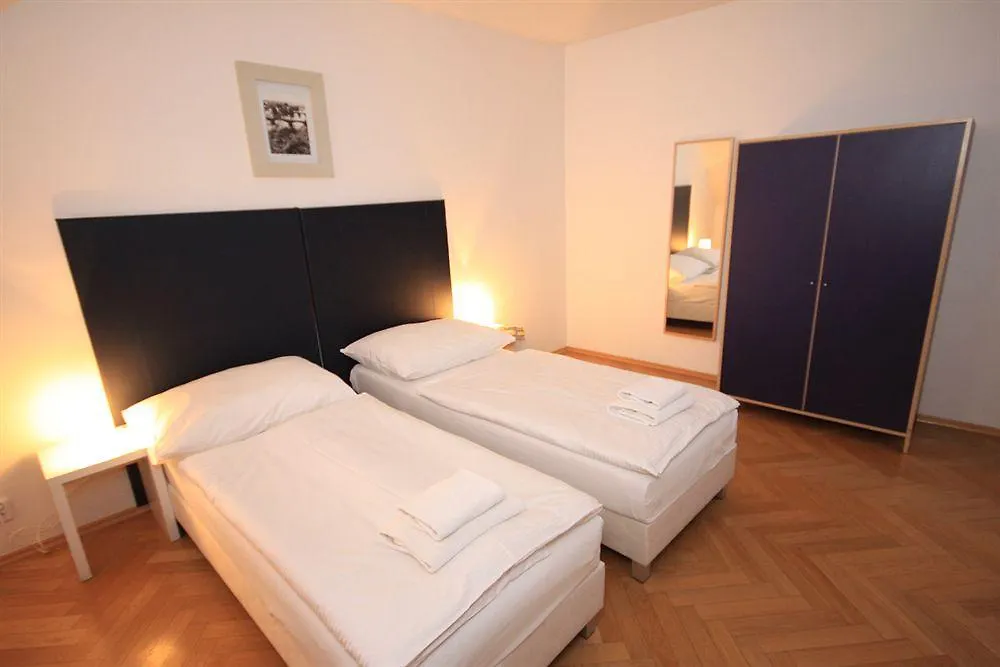 Leo Apartments Old Town Πράγα