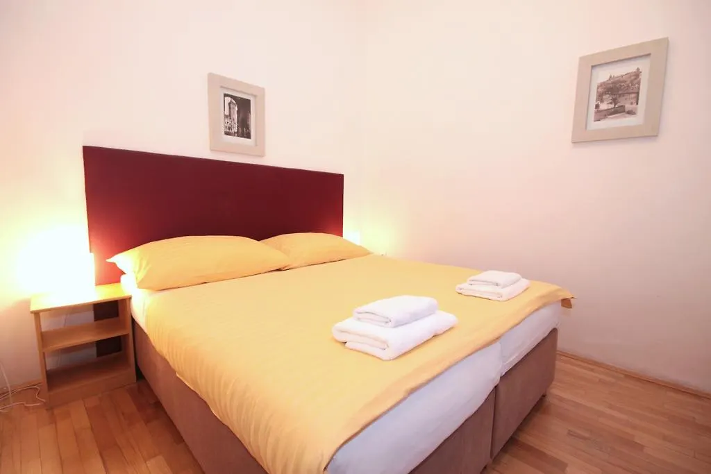 Leo Apartments Old Town Πράγα 0*,  Τσεχία